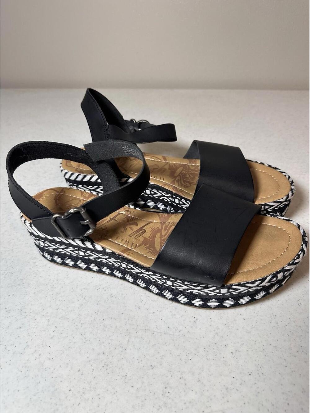Blowfish Black and Tan Espadrille Sandals Size 9￼